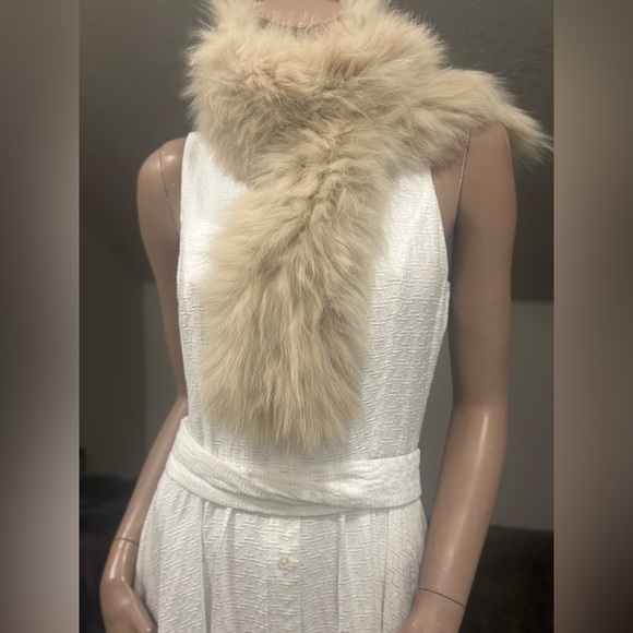 Real Fox Fur Scarf, Soft & Cozy Knitted Fox Fur Scarf, Beige Fox fur Collar - Picture 8 of 9